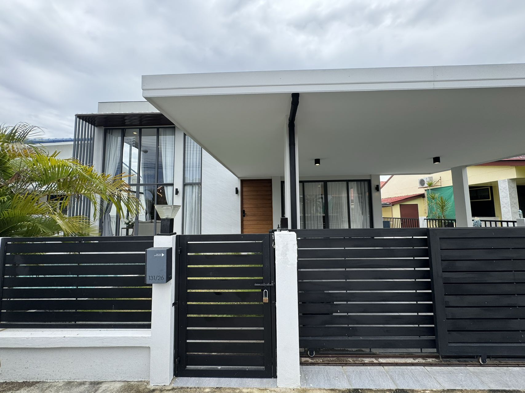 降100万泰铢！那歌别墅离海边300米  A8294